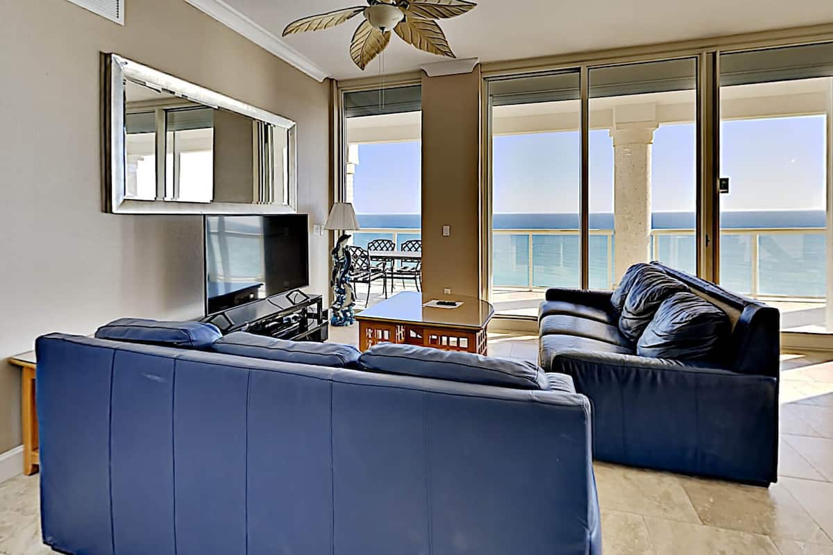 Condo (#1606C - No Pets) | Interior