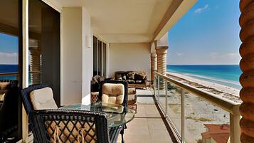 Condo (#904C - No Pets) | Kawasan hartanah
