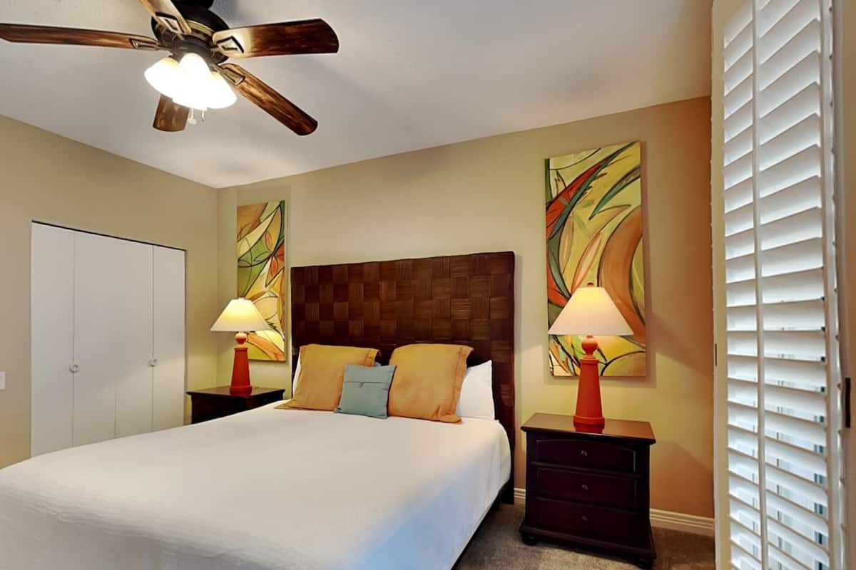 3 bedrooms, individually decorated, individually furnished, bed sheets