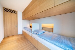 5 dormitorios, wifi gratis, ropa de cama