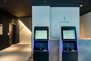 Reception - Prince Smart Inn Naha (Naha)