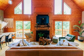 Smart TV, fireplace, video games