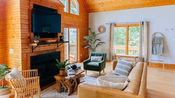 Smart TV, fireplace, video games