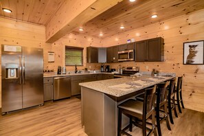 Refrigerador, microondas, horno, placa de cocina