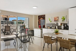 Dining - Studio Apartment "Estudio Massimo 7D" with Shared Terrace & Wi-Fi (Las Palmas de Gran Canaria)