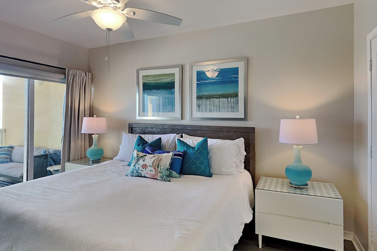 2 bedrooms, individually decorated, individually furnished, free WiFi