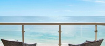 Emerald Isle Pensacola Beach by Southern Vacation Rentals