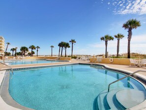 Pool - Emerald Isle Pensacola Beach by Southern Vacation Rentals (Pensacola Beach)
