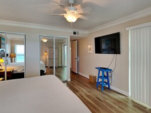 Condo, Multiple Beds, Balcony, Ocean View (#709 - No Pets)