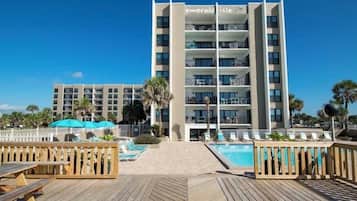 Condo (#701 - No Pets) | Servicio de la propiedad