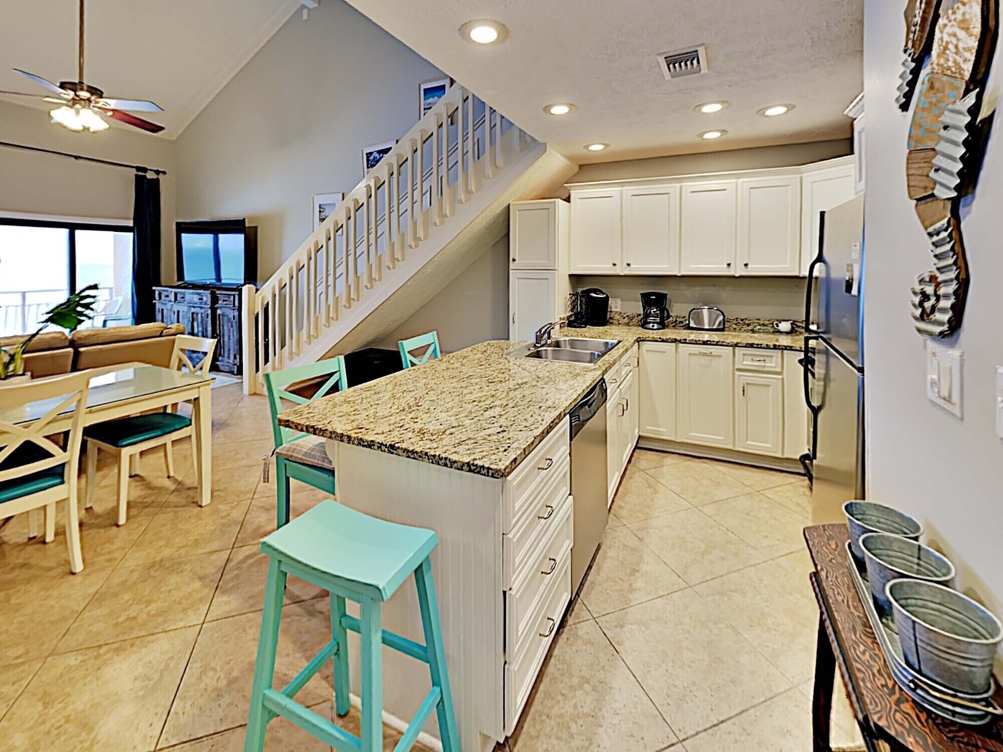 Condo, Multiple Beds, Balcony, Ocean View (#10A - No Pets) | Private kitchen | Fridge, microwave, oven, stovetop