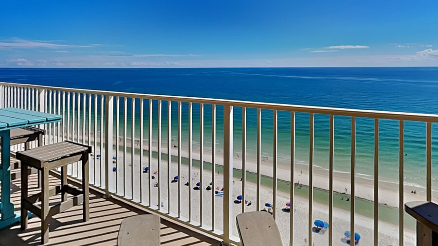 Crystal Shores by Southern Vacation Rentals