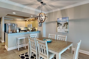 Condo, Multiple Beds, Balcony, Ocean View (#1106 - No Pets) | In-room dining