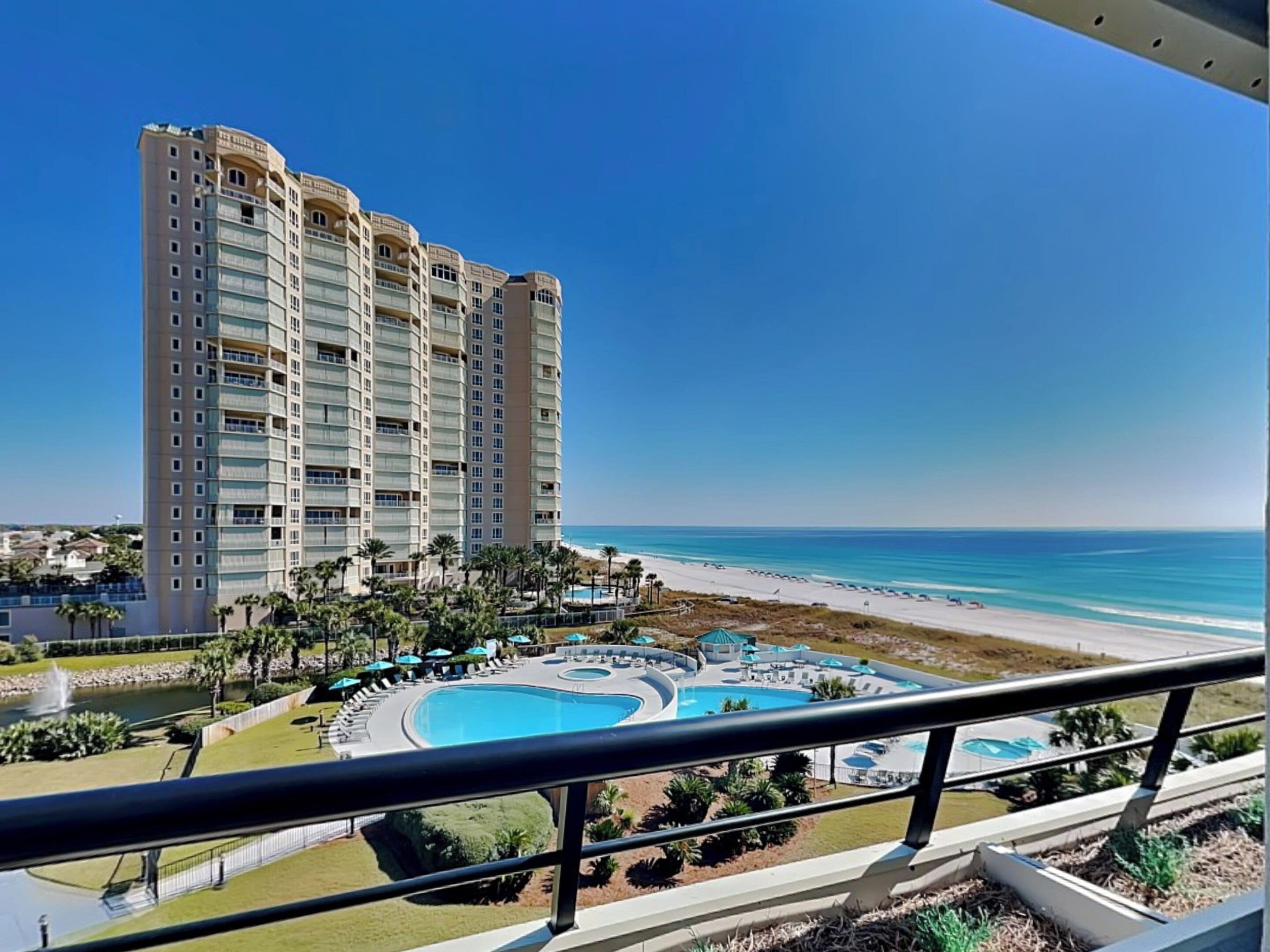 Condo (2 Bedrooms) | Property amenity