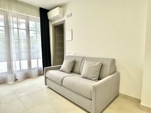 Suite Deluxe | 1 camera, tende oscuranti, insonorizzazione, Wi-Fi gratuito