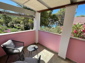 Property grounds - Apartment Mia (Mali Lošinj)