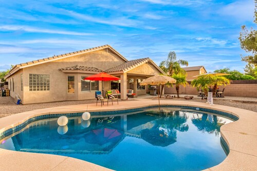 Relaxing Chandler Pool Escape with Game Room and Office! Discount!