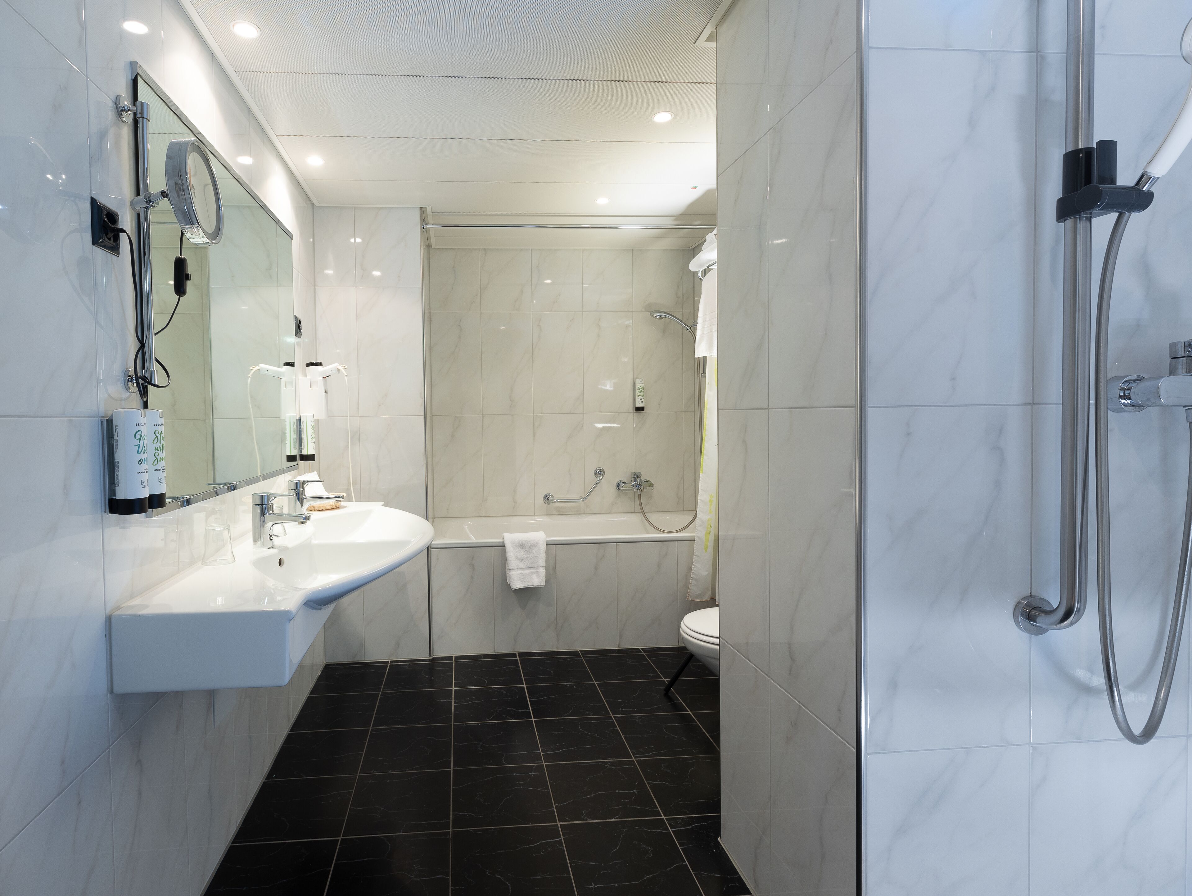 Photo - Hotel Linde - 24h Self Check-in