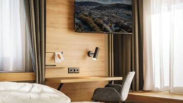 1 bedroom, down duvets, in-room safe, free WiFi