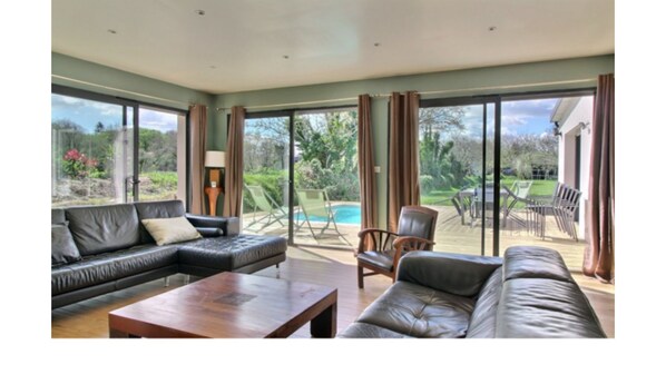 تلفزيون ذكي، ستيريو