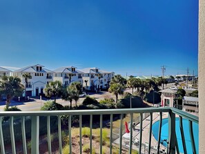 Property grounds - Emerald Waters by Southern Vacation Rentals (Miramar Beach)