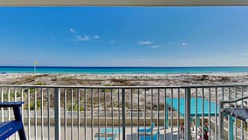 Condo (1 Bedroom) | Property amenity