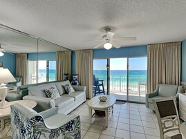 Condo (1 Bedroom) | Front of property