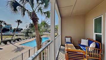 Condo, varias camas, balcón, vista a la alberca (#206 East - No Pets Allowed) | Áreas de la propiedad