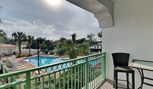 Inn at Seacrest by Southern Vacation Rentals