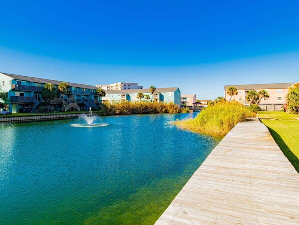 2 bedrooms, individually decorated, individually furnished, free WiFi - Moonlight Beach Villa by Southern Vacation Rentals (Pensacola Beach)