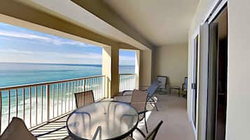 Condo, Multiple Beds, Balcony, Ocean View (#1503 - No Pets) | Outdoor dining