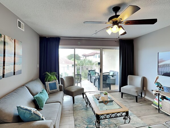 Appart'hôtel, plusieurs lits, balcon, vue océan (#1306 - No Pets) | Coin séjour