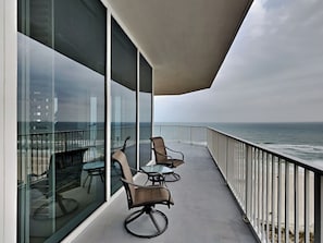 Property grounds - Mediterranean by Southern Vacation Rentals (Pensacola)