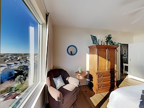 Condo, várias camas, sacada, vista para o oceano (#701) | 2 quartos, individualmente decorados, individualmente mobiliados