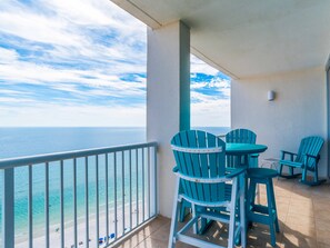 Condo, Plusieurs lits, balcon, vue sur l’océan (#1801 - No Pets) | Terrain de l’hébergement 
