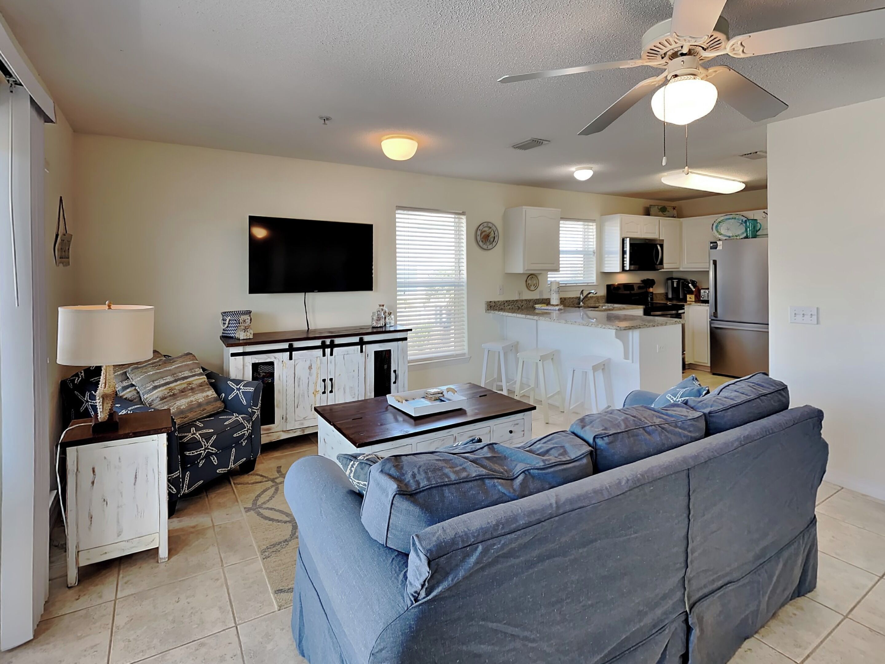 Condo, Multiple Beds, Balcony, Ocean View (#521 - No Pets) | Living area