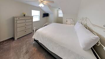 6 bedrooms, individually decorated, individually furnished, free WiFi