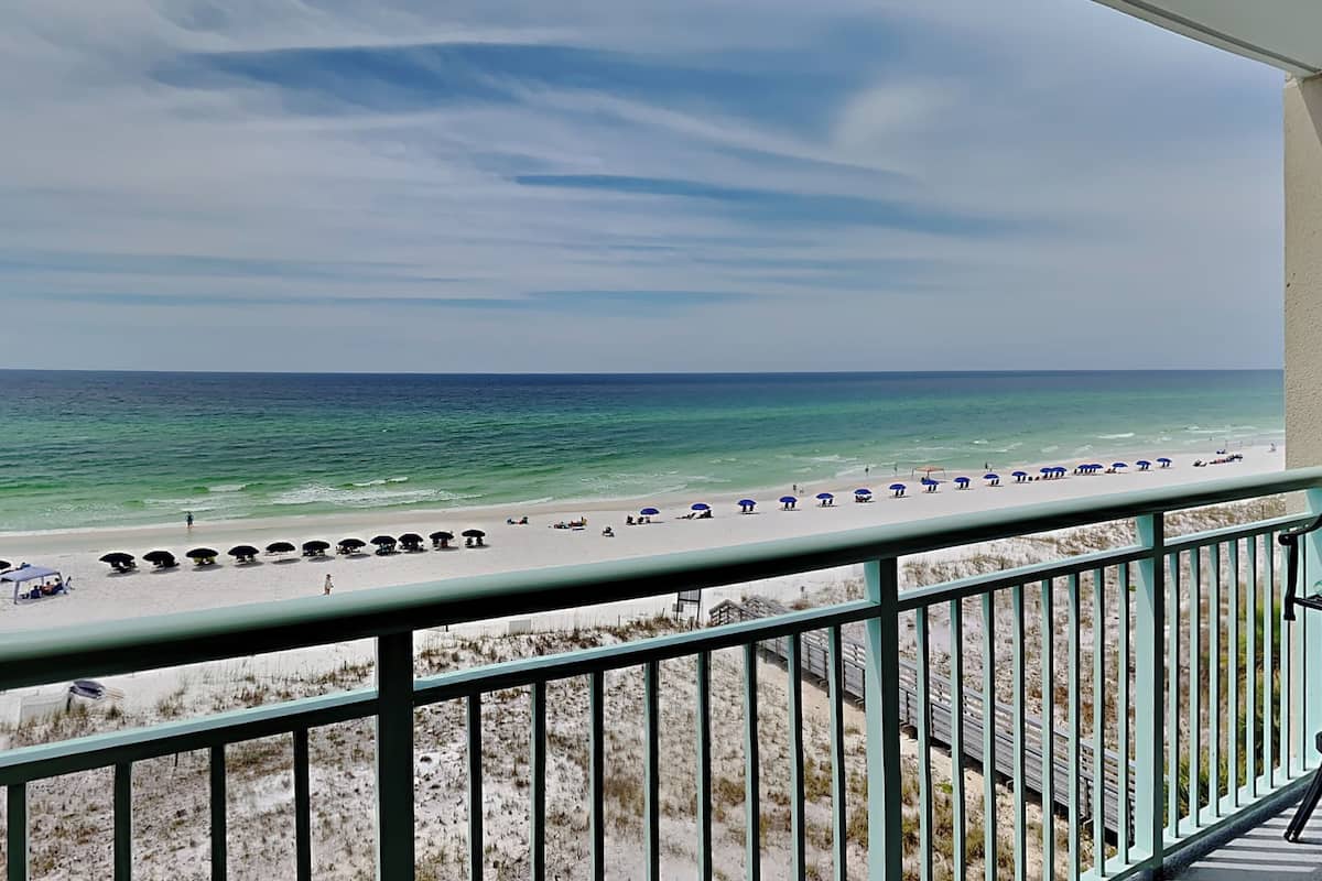 Apartment, Mehrere Betten, Meerblick (Pelican Isle #511 - No Pets Allowed) | Strand | Am Strand