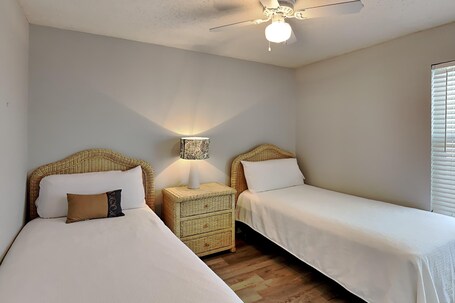 Pelican Beach by Southern Vacation Rentals - Image 91