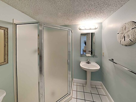 Pelican Beach by Southern Vacation Rentals - Image 47