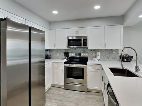 Pelican Beach by Southern Vacation Rentals - Image 25