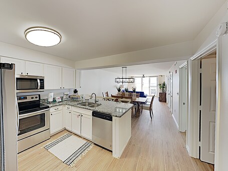 Pelican Beach by Southern Vacation Rentals - Image 72
