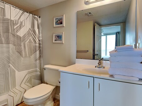 Pelican Beach by Southern Vacation Rentals - Image 89