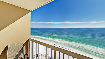 Condo, Multiple Beds, Balcony, Ocean View (#1605 - No Pets) | Property grounds