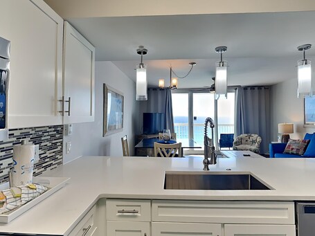 Pelican Beach by Southern Vacation Rentals - Image 14