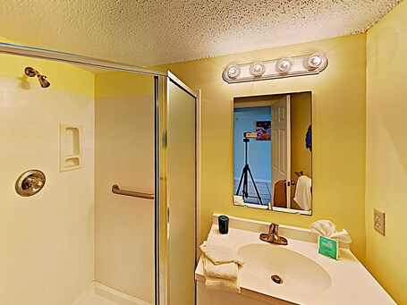 Pelican Beach by Southern Vacation Rentals - Image 92