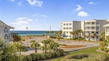 Huoneisto, useita sänkyjä, parveke, valtamerinäköala (#203B - No Pets) | Ulkopuoli