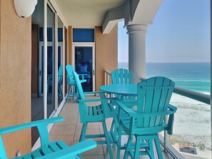 公寓客房, 多張床, 陽台, 海景 (#5-1102 - No Pets) | 住宿一隅