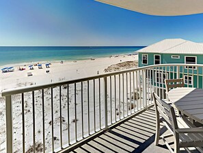 Apartment, Mehrere Betten, Balkon, Meerblick (#408 - No Pets) | Unterkunftsgelände