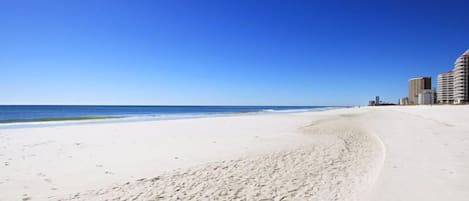 Vlak bij het strand